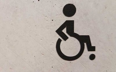 Fornitura di 135 lightweight wheelchairs a Damasco.