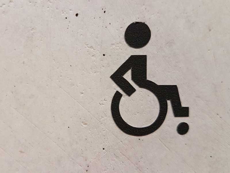 Fornitura di lightweight wheelchairs a Damasco